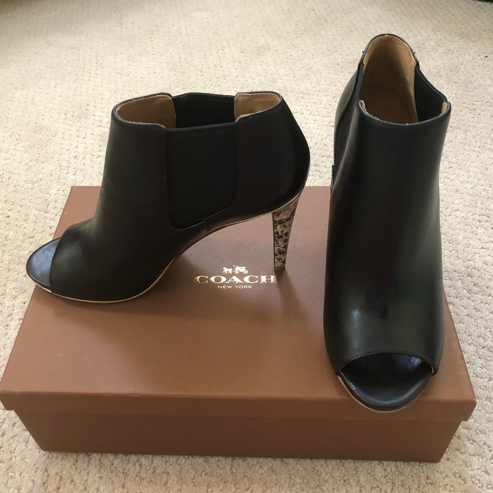COACH heels, snake print, size 8